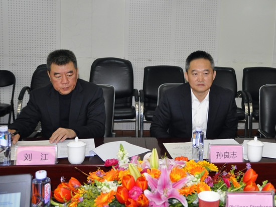 林产公司总经理孙良志会见加拿大天柏公司来华考察团