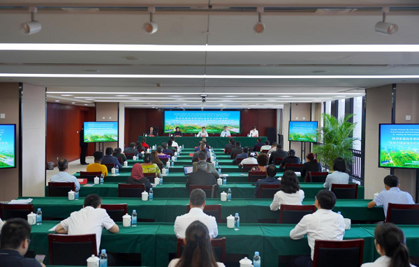 商务部“发展中国家绿色经济与环境保护研修班”参访中林集团